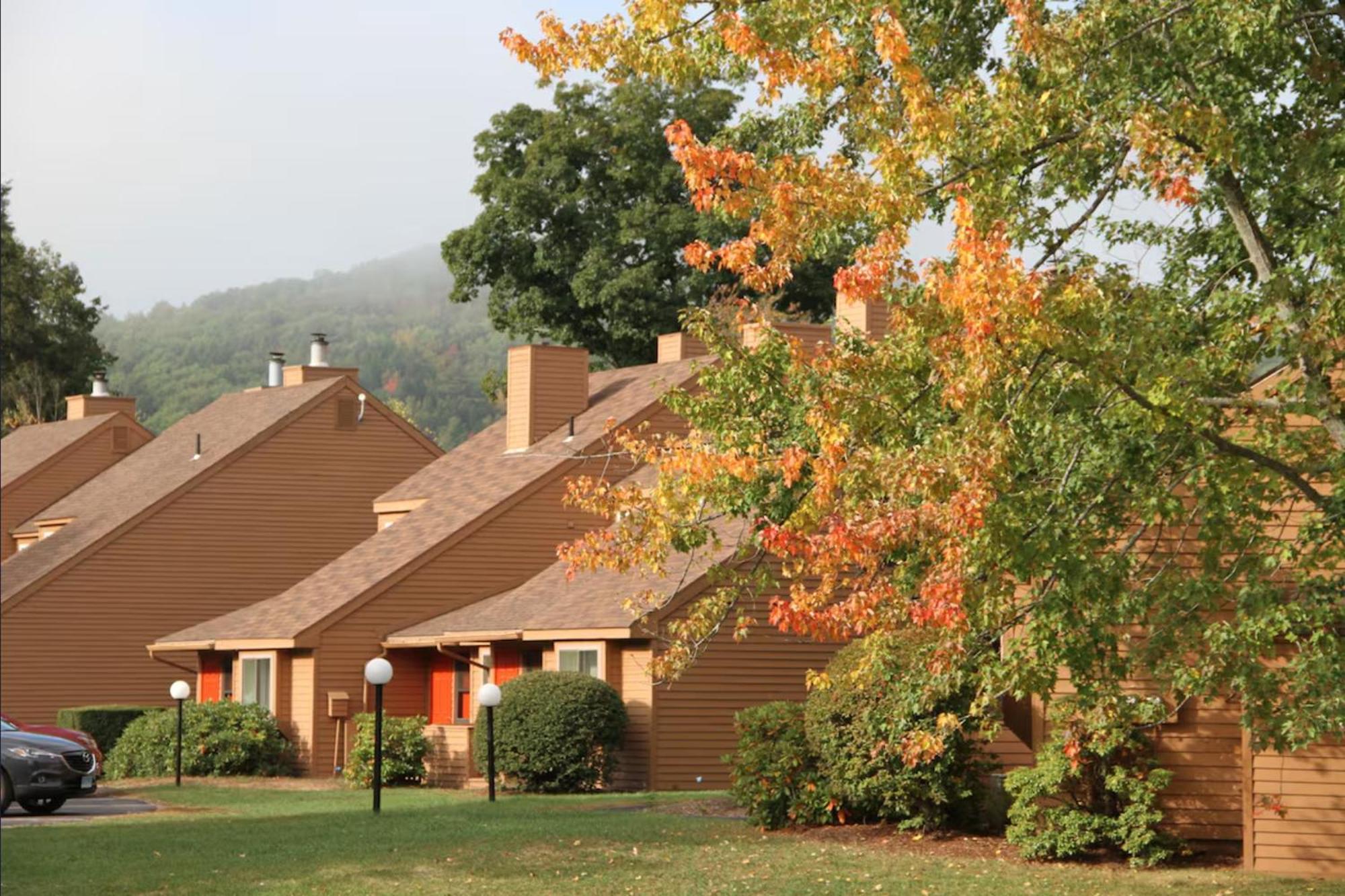 Ashland Cold Spring Plymouth Resort מראה חיצוני תמונה